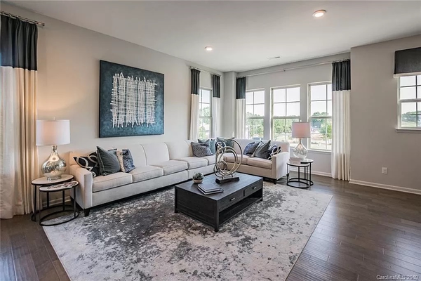 Coliving in Montclaire South - South Charlotte, Charlotte