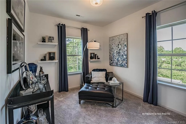Coliving in Montclaire South - South Charlotte, Charlotte
