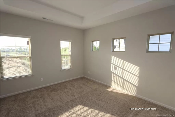 Coliving in Montclaire South - South Charlotte, Charlotte