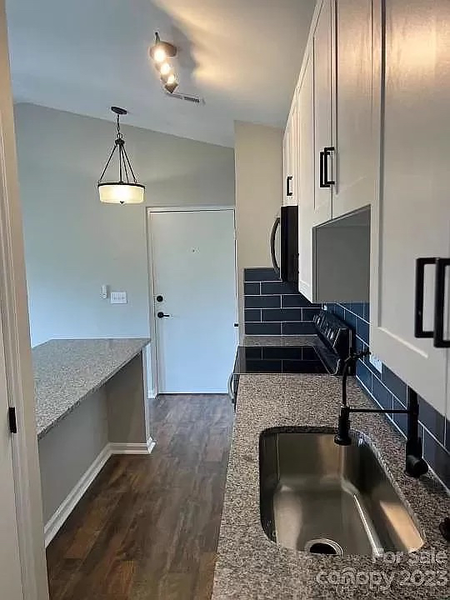 Coliving in Hickory Grove - East Charlotte, Charlotte