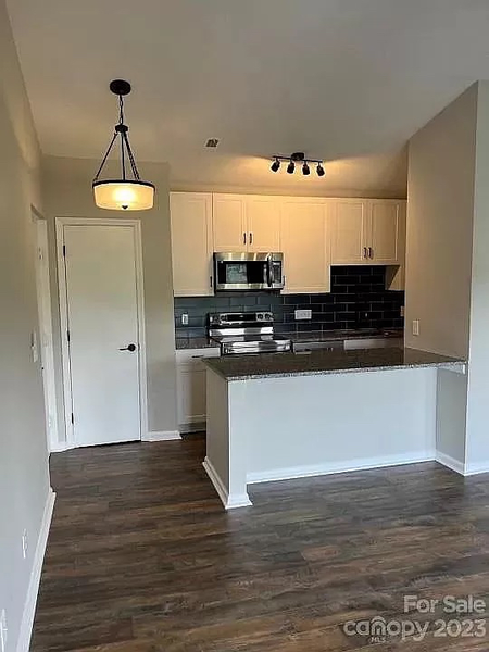 Coliving in Hickory Grove - East Charlotte, Charlotte