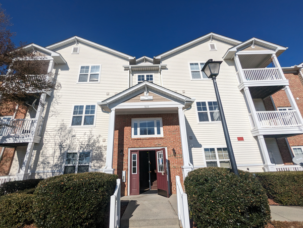 Coliving in University City North - North Charlotte, Charlotte