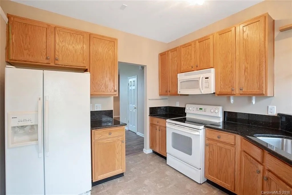 Coliving in Pineville - South Charlotte, Charlotte