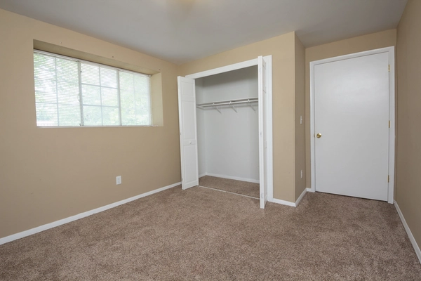 Coliving in McAlpine - South Charlotte, Charlotte