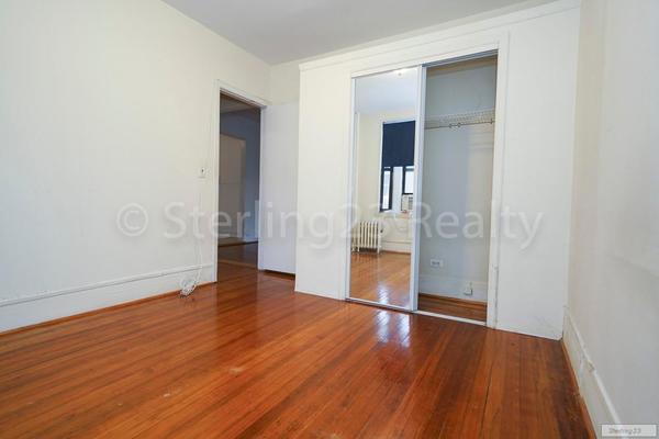 3 bedrooms apartment for rent in Astoria - Queens, New York