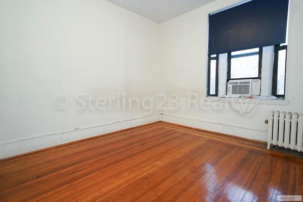 3 bedrooms apartment for rent in Astoria - Queens, New York