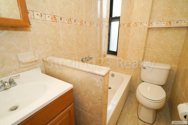 3 bedrooms apartment for rent in Astoria - Queens, New York