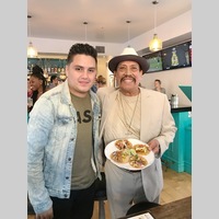 Looking for a roommate in Central Los Angeles, The Verdugos, San Fernando Valley, Westside / South Bay - Los Angeles