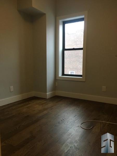 4 bedrooms apartment for rent in Ridgewood - Queens, New York