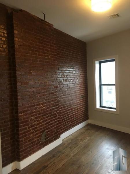 4 bedrooms apartment for rent in Ridgewood - Queens, New York