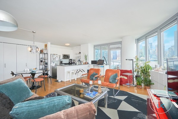 2 bedrooms apartment for rent in LIC - Queens, New York