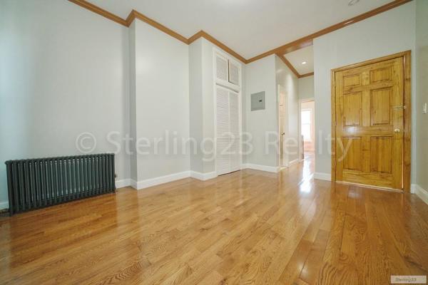 3 bedrooms apartment for rent in Astoria - Queens, New York