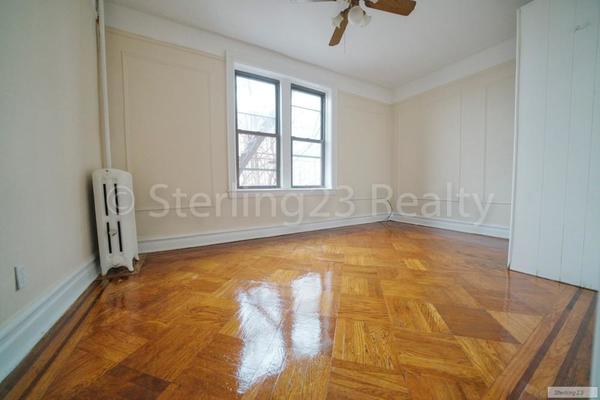 3 bedrooms apartment for rent in Astoria - Queens, New York