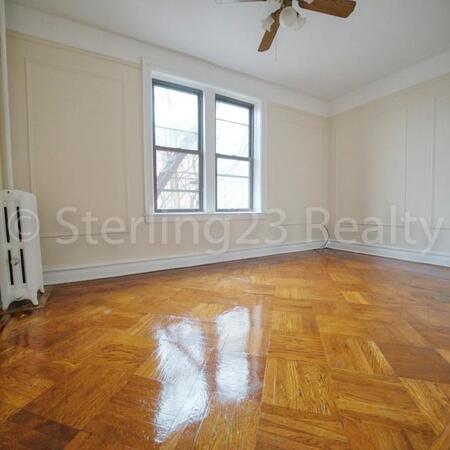 3 bedrooms apartment for rent in Astoria - Queens, New York