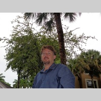 Looking for a roommate in Miami Dade, Broward County - Miami