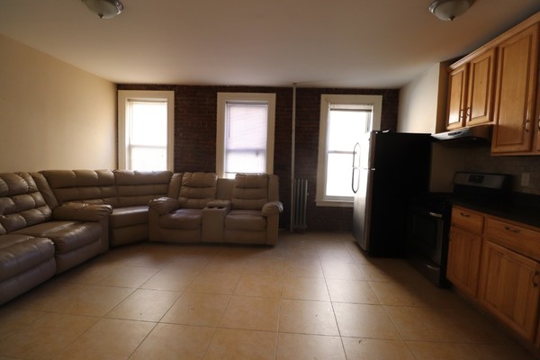 4 bedrooms apartment for rent in Gravesend / Bath Beach - Brooklyn, New York