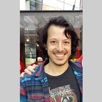 Looking for a roommate in East Bay, San Francisco - San Francisco