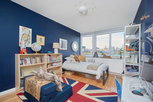 2 bedrooms apartment for rent in LIC - Queens, New York