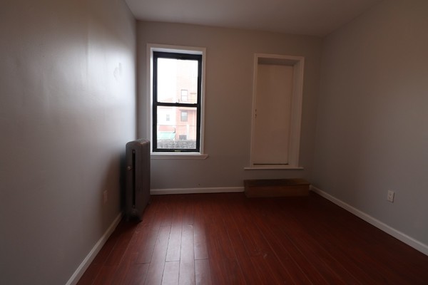 3 bedrooms apartment for rent in Gravesend / Bath Beach - Brooklyn, New York