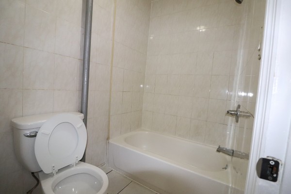 3 bedrooms apartment for rent in Gravesend / Bath Beach - Brooklyn, New York