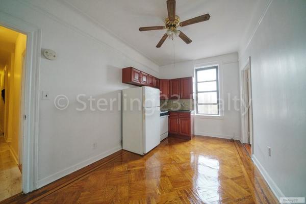 3 bedrooms apartment for rent in Astoria - Queens, New York