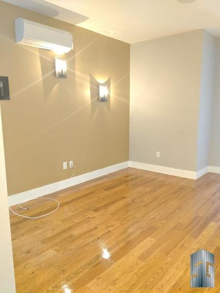 4 bedrooms apartment for rent in Ridgewood - Queens, New York