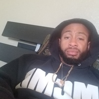 Looking for a roommate in Central Los Angeles, Westside / South Bay - Los Angeles