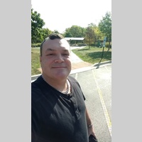 Looking for a roommate in North Side, Central - Chicago