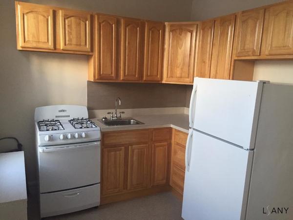 4 bedrooms apartment for rent in Belmont - The Bronx, New York