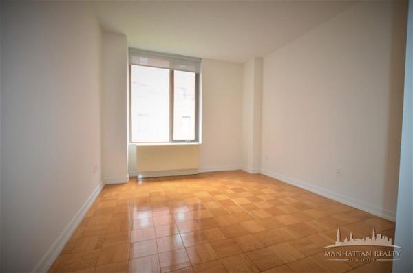 3 bedrooms apartment for rent in Midtown West - Manhattan, New York