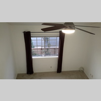 Looking for a roommate in Orange County - Los Angeles