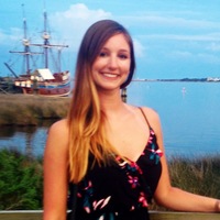 Looking for a roommate in Fair Fax / Va Commonwealth, Washington Southeast, Washington Northwest - Washington DC