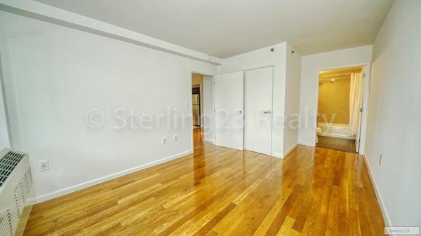 2 bedrooms apartment for rent in Astoria - Queens, New York