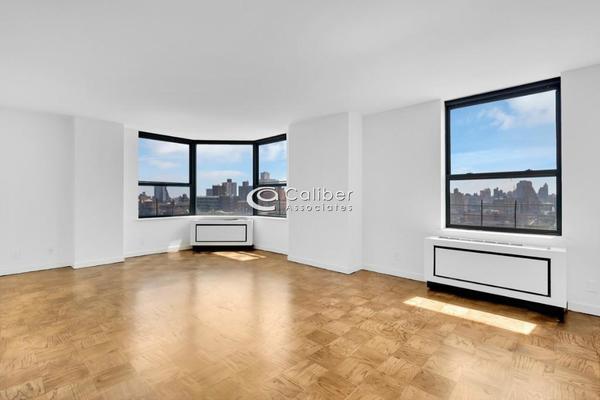 4 bedrooms apartment for rent in Upper West Side - Manhattan, New York