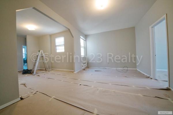 3 bedrooms apartment for rent in Astoria - Queens, New York