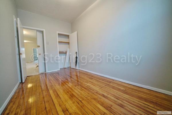 3 bedrooms apartment for rent in Astoria - Queens, New York