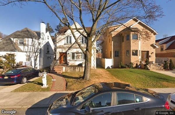 3 bedrooms apartment for rent in Fresh Meadows - Queens, New York