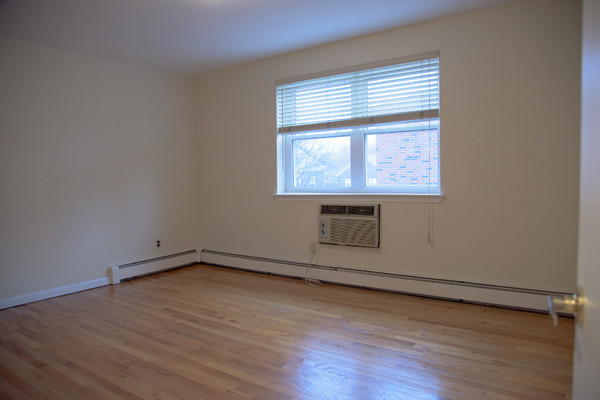 3 bedrooms apartment for rent in Morris Park - The Bronx, New York
