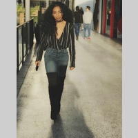 Looking for a roommate in Central Los Angeles, The Verdugos, San Fernando Valley, Westside / South Bay - Los Angeles