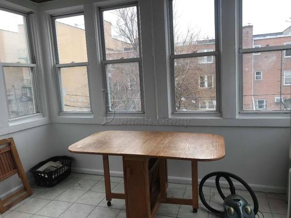 3 bedrooms apartment for rent in Astoria - Queens, New York