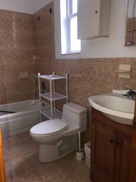 3 bedrooms apartment for rent in Astoria - Queens, New York