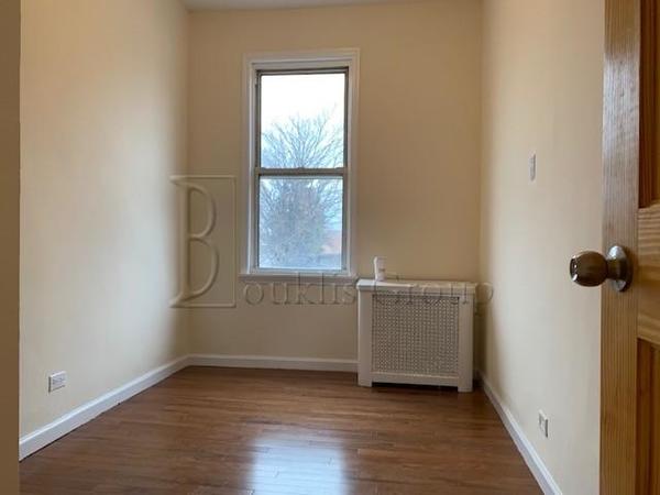 3 bedrooms apartment for rent in Astoria - Queens, New York