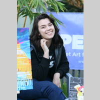 Looking for a roommate in Central Los Angeles, The Verdugos, Southeast, San Fernando Valley, The Harbor, Westside / South Bay - Los Angeles