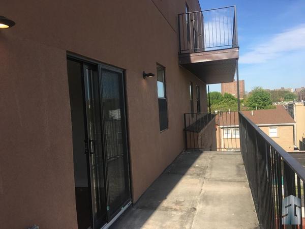 3 bedrooms apartment for rent in Brownsville - Brooklyn, New York