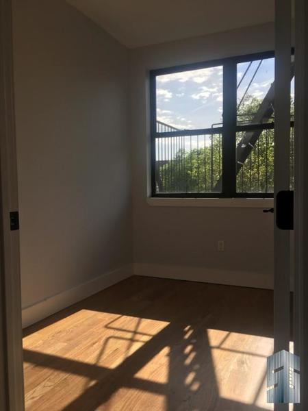 3 bedrooms apartment for rent in Brownsville - Brooklyn, New York