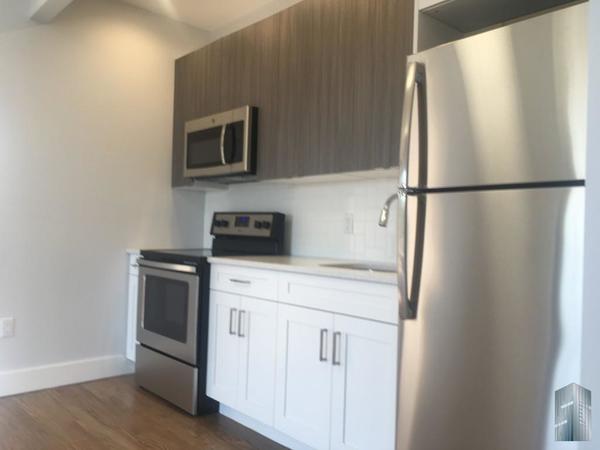 3 bedrooms apartment for rent in Brownsville - Brooklyn, New York