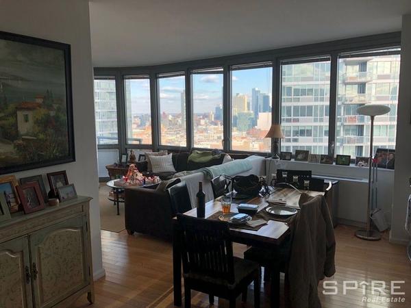 3 bedrooms apartment for rent in LIC - Queens, New York