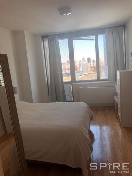 3 bedrooms apartment for rent in LIC - Queens, New York