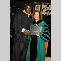 Looking for a roommate in Central Los Angeles, The Verdugos, San Fernando Valley, The Harbor, Westside / South Bay - Los Angeles