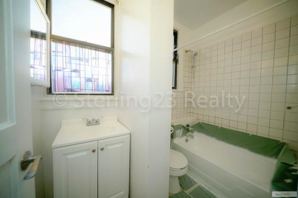 2 bedrooms apartment for rent in Astoria - Queens, New York